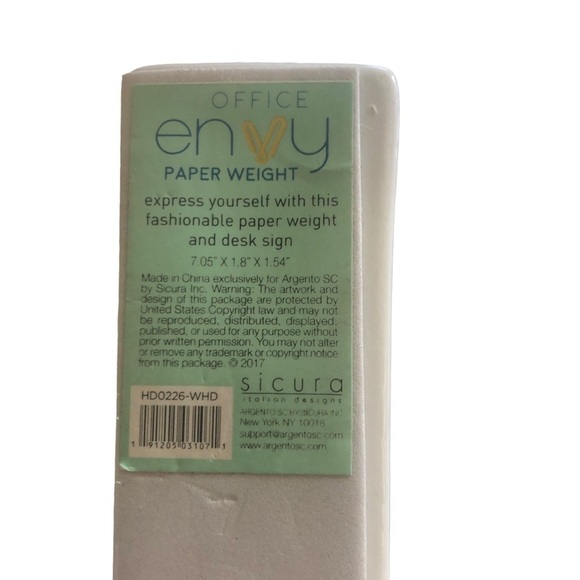 Boss Lady Double Sided Paperweight Black on White Office Envy 7.05X1.8X1.54 - Picture 2 of 2